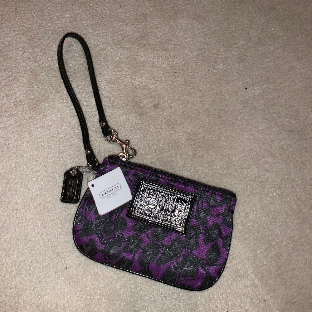NWT Coach Cheetah Pattern Wristlet